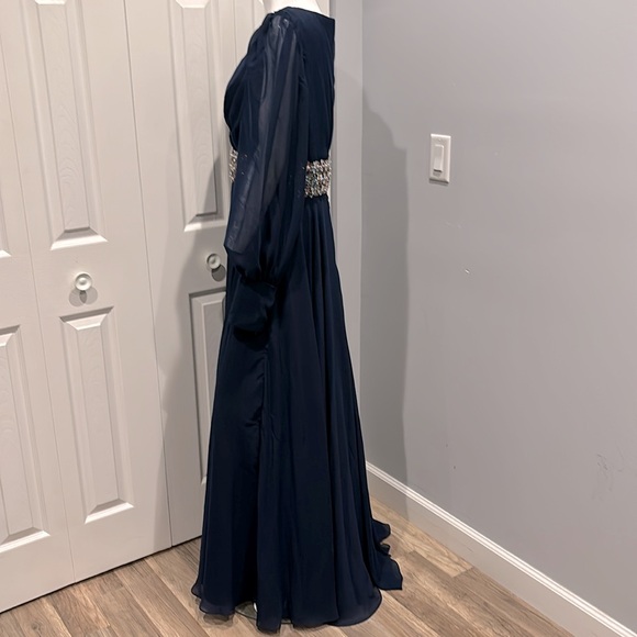 NWOT Mac Duggal bishop sleeve wrap over belt detail flowy gown - Picture 10 of 15